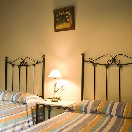Rural Montes Malaga: Lagar Don Sancho Villa Room photo